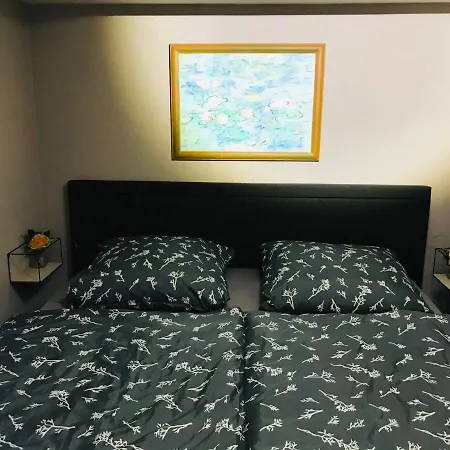 アパート Schroeder